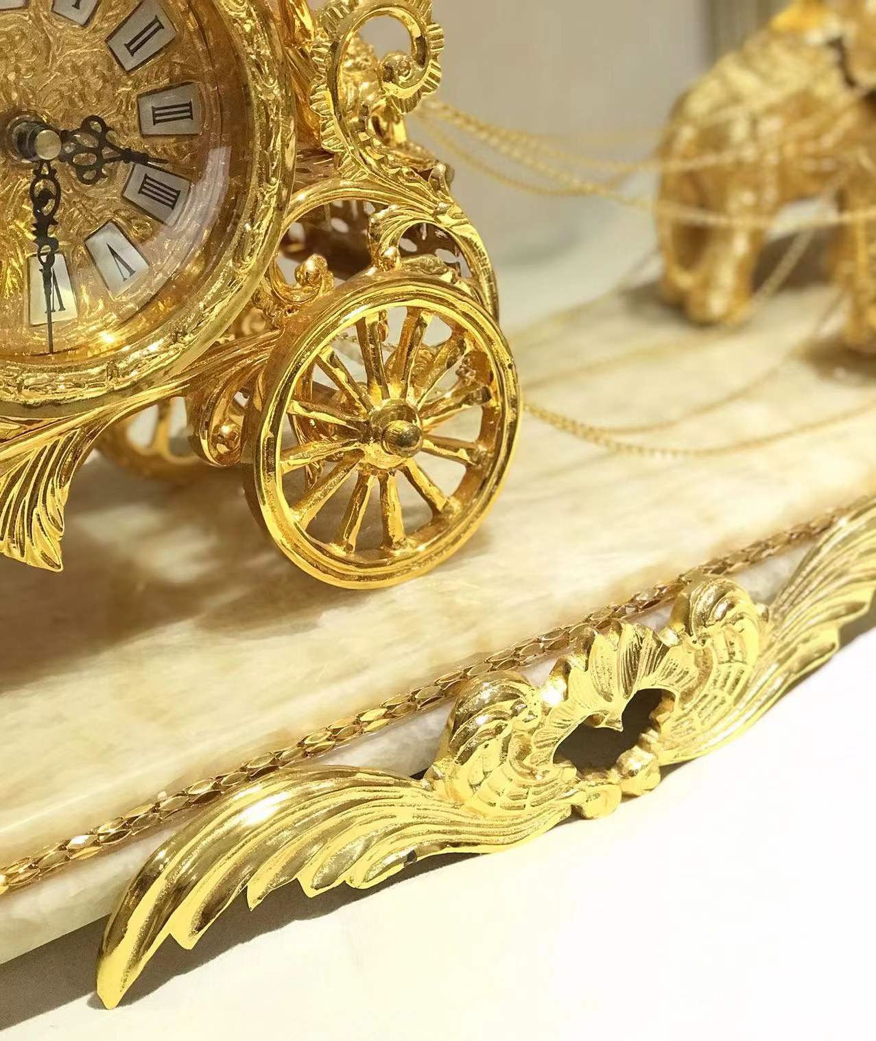 Luxury Medieval Style Golden Elephant Table Clock Marble Base Antique Golden Desk&Table Clock - Image 3