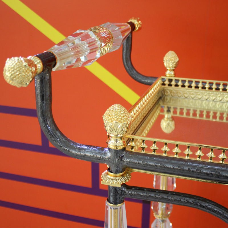 Wholesale Three-Tier Luxury Gold Acrylic Bar Cart Trolley Custom Design for Home Modern for Dining Living Room Hotel Kitchen Use - Image 3